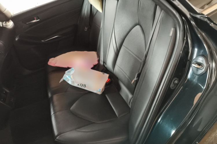 Used Toyota Avalon 2022 2.0L Luxury Edition Left Rear Seat