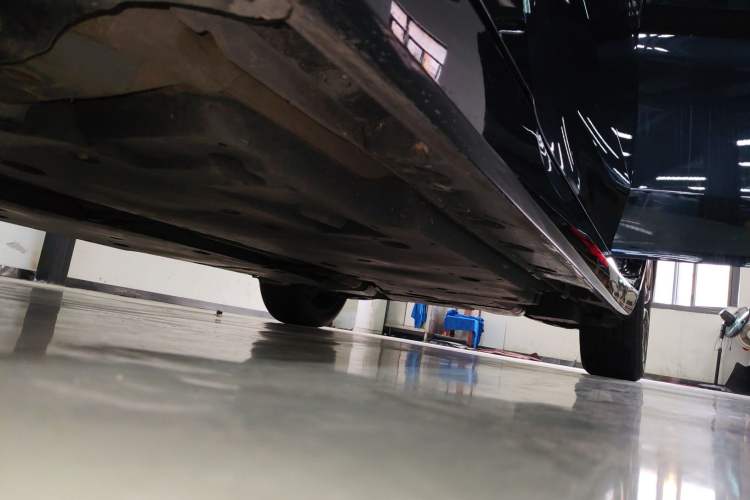 Used Toyota Avalon 2022 Dual-Engine 2.5L Luxury Edition Left Side Sill