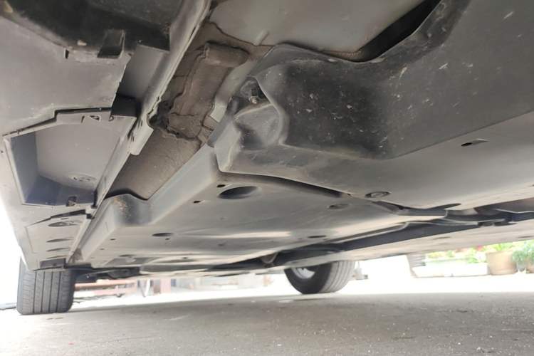 Used Toyota Avalon 2022 Dual-Engine 2.5L Luxury Edition Left Side Sill