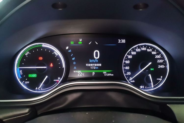 Used Toyota Avalon 2022 Dual-Engine 2.5L Luxury Edition Odometer Close Up