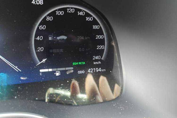 Used Toyota Avalon 2022 2.5L Touring Premium Edition Odometer Close Up