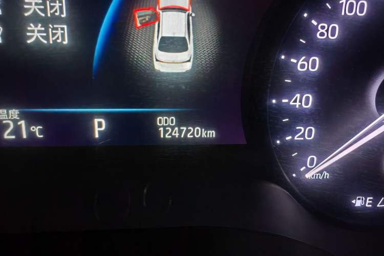 Used Toyota Avalon 2022 2.0L Ambition Edition Odometer Close Up