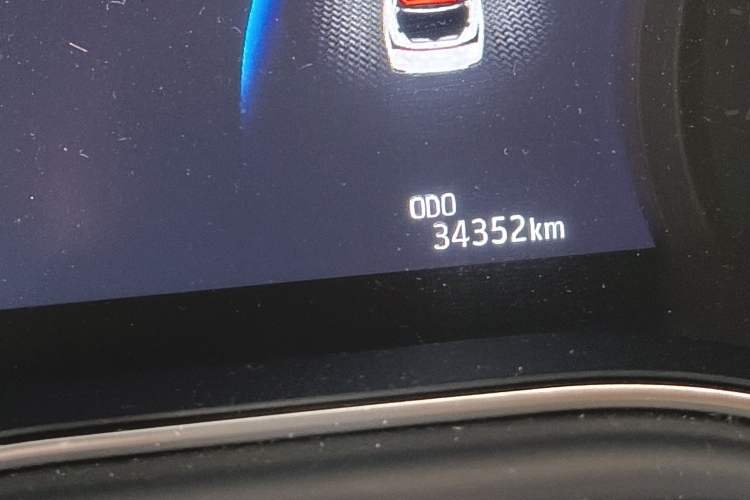Used Toyota Avalon 2022 2.0L Ambition Edition Odometer Close Up