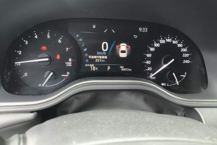 Used Toyota Avalon 2022 2.5L Luxury Edition Odometer Close Up