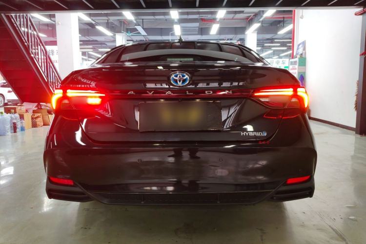 Used Toyota Avalon 2022 Dual-Engine 2.5L Luxury Edition Rear