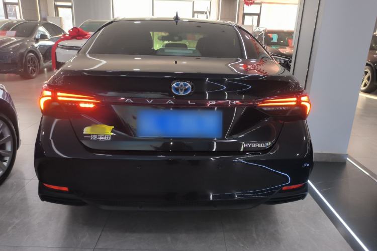 Used Toyota Avalon 2022 Dual-Engine 2.5L Luxury Edition Rear