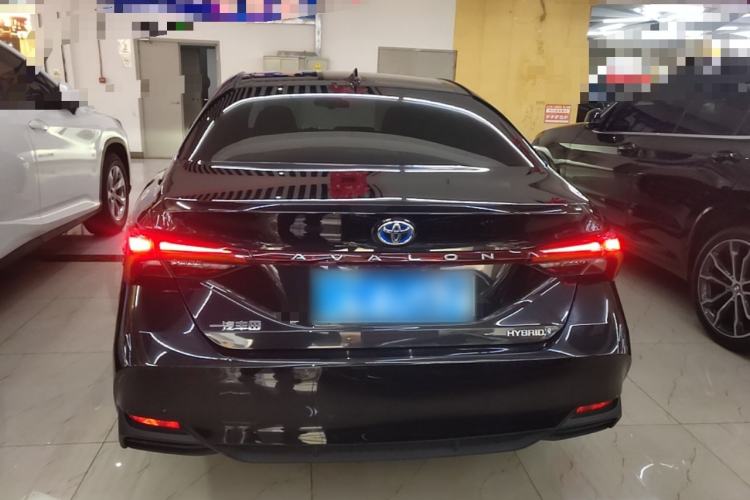 Used Toyota Avalon 2022 Dual-Engine 2.5L Luxury Edition Rear