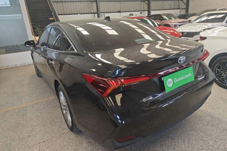Used Toyota Avalon 2022 Dual-Engine 2.5L XLE Premium Edition Rear Left 45 Deg