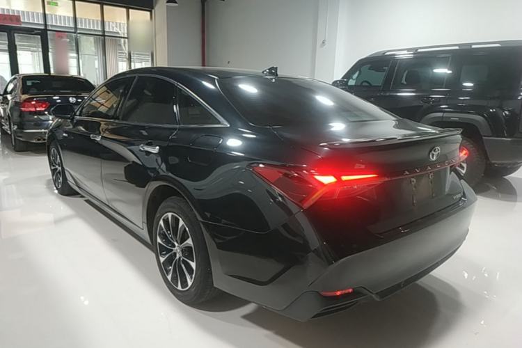 Used Toyota Avalon 2022 Dual-Engine 2.5L Luxury Edition Rear Left 45 Deg