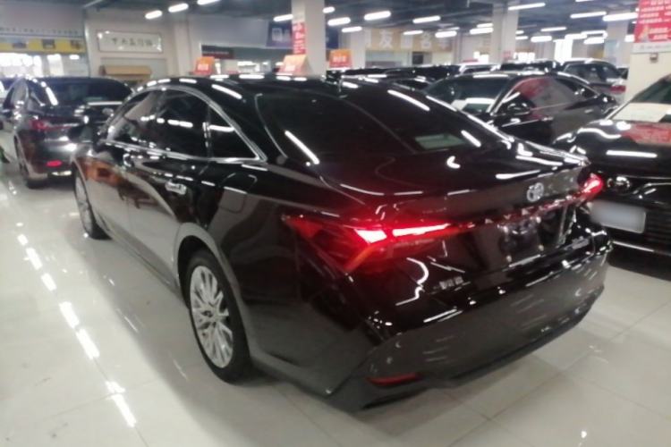 Used Toyota Avalon 2022 Dual-Engine 2.5L XLE Premium Edition Rear Left 45 Deg