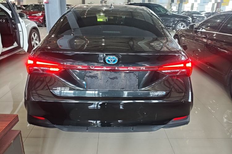Used Toyota Avalon 2022 Dual-Engine 2.5L Luxury Edition Rear