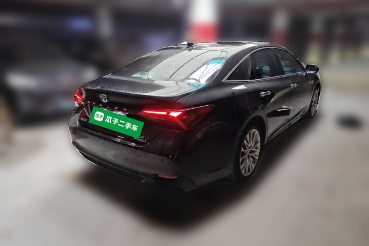 Used Toyota Avalon 2022 Dual-Engine 2.5L XLE Premium Edition Rear Right 45 Deg
