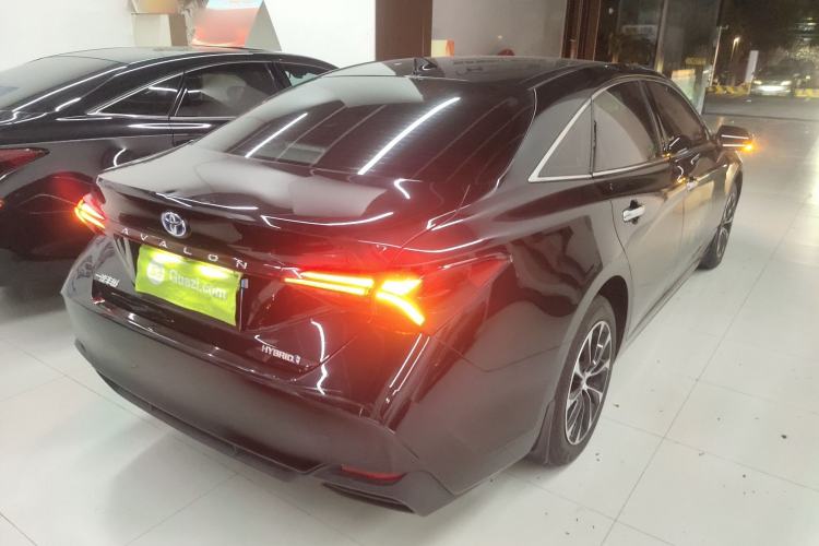 Used Toyota Avalon 2022 Dual-Engine 2.5L Luxury Edition Rear Right 45 Deg
