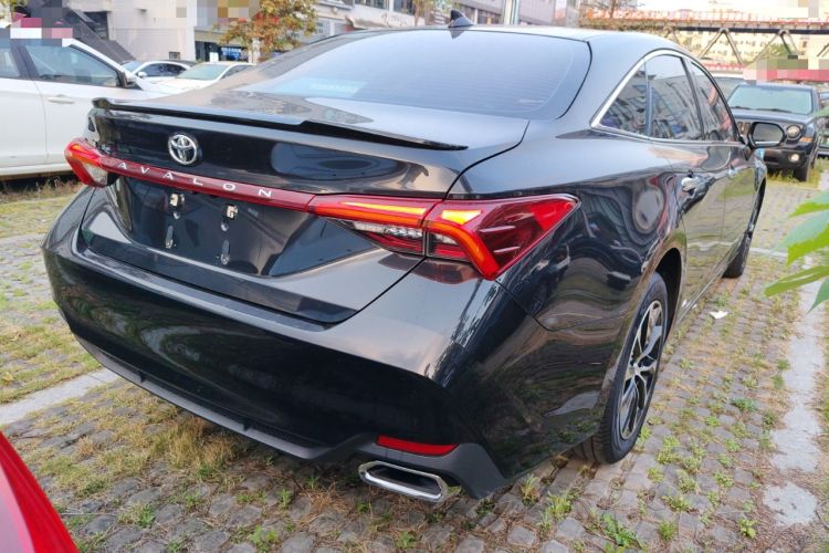 Used Toyota Avalon 2022 2.5L Luxury Edition Rear Right 45 Deg
