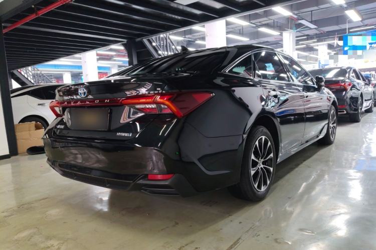Used Toyota Avalon 2022 Dual-Engine 2.5L Luxury Edition Rear Right 45 Deg