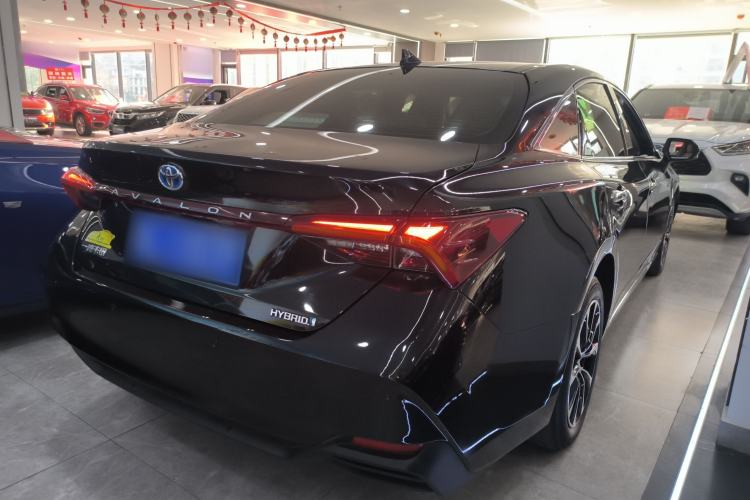 Used Toyota Avalon 2022 Dual-Engine 2.5L Luxury Edition Rear Right 45 Deg