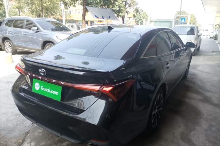 Used Toyota Avalon 2022 2.5L Luxury Edition Rear Right 45 Deg