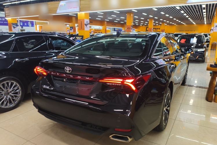 Used Toyota Avalon 2022 2.0L Luxury Edition Rear Right 45 Deg