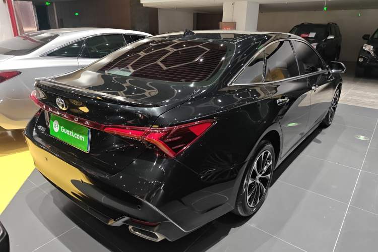 Used Toyota Avalon 2022 2.5L Luxury Edition Rear Right 45 Deg