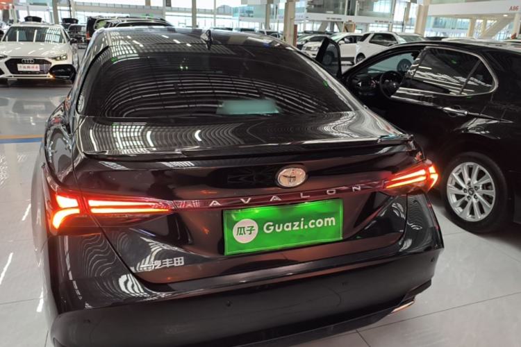 Used Toyota Avalon 2022 2.5L Luxury Edition Rear