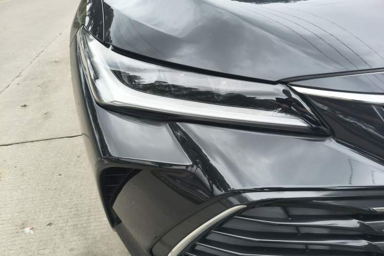 Used Toyota Avalon 2022 2.0L Luxury Edition Right Front Headlight