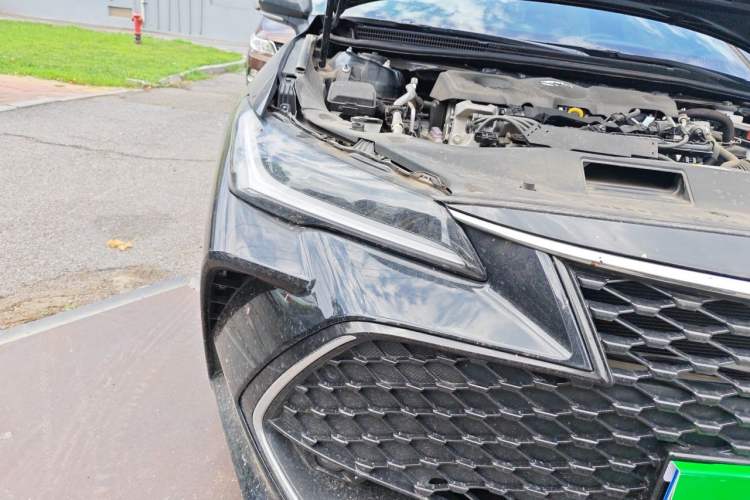 Used Toyota Avalon 2022 2.5L Luxury Edition Right Front Headlight