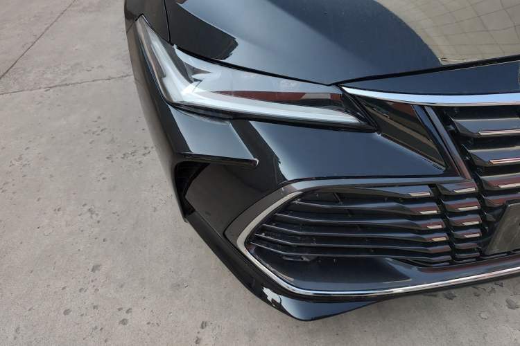 Used Toyota Avalon 2022 2.0L Luxury Edition Right Front Headlight