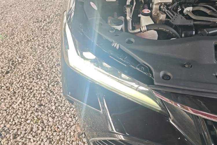 Used Toyota Avalon 2022 Dual-Engine 2.5L Luxury Edition Right Front Headlight