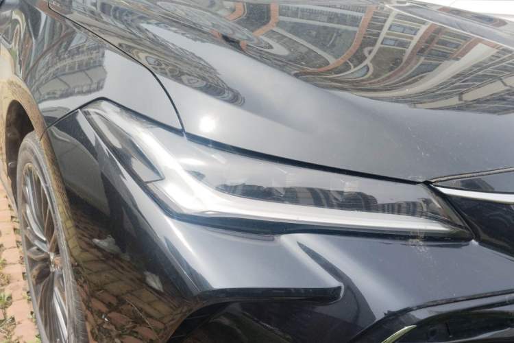 Used Toyota Avalon 2022 2.0L XLE Premium Edition Right Front Headlight