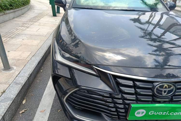 Used Toyota Avalon 2022 2.0L XLE Premium Edition Right Front Headlight