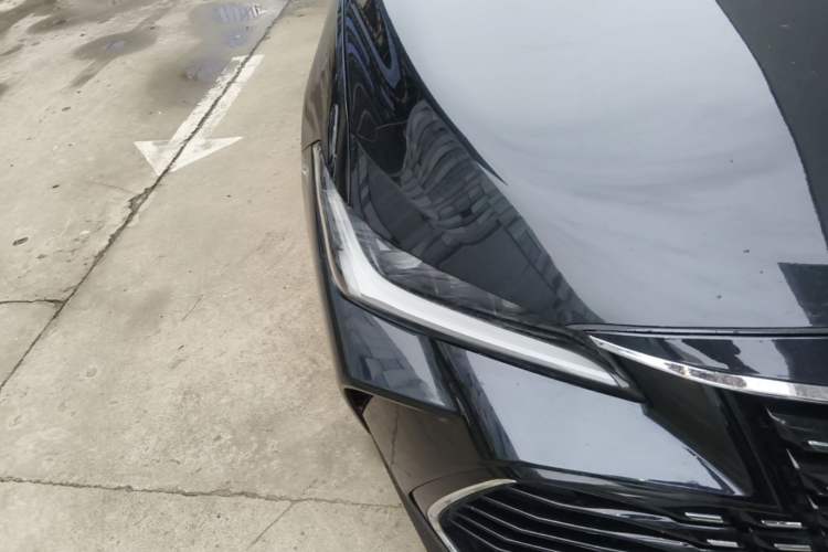Used Toyota Avalon 2022 2.0L Luxury Edition Right Front Headlight