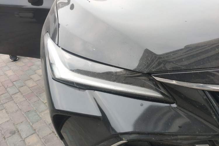 Used Toyota Avalon 2022 2.0L XLE Premium Edition Right Front Headlight