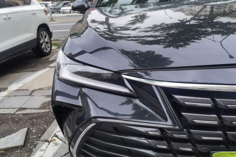 Used Toyota Avalon 2022 2.0L Ambition Edition Right Front Headlight
