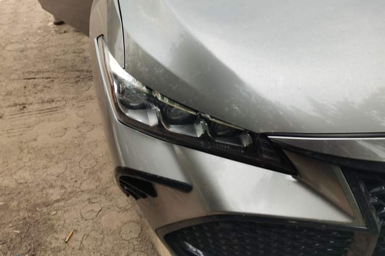Used Toyota Avalon 2022 2.0L Luxury Edition Right Front Headlight