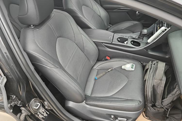 Used Toyota Avalon 2022 2.0L Luxury Edition Right Front Seat