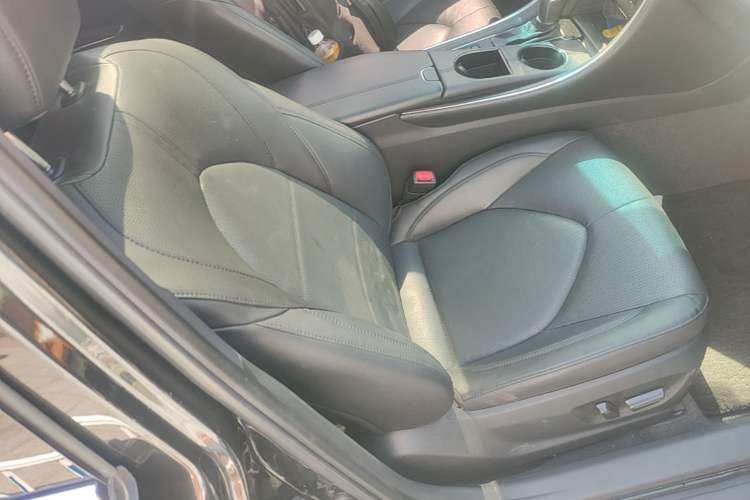 Used Toyota Avalon 2022 2.0L Luxury Edition Right Front Seat