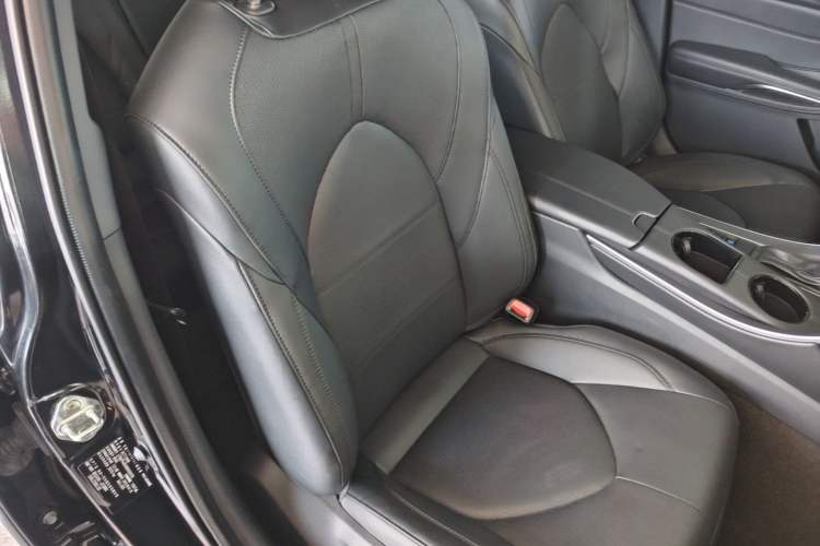 Used Toyota Avalon 2022 2.0L Luxury Edition Right Front Seat