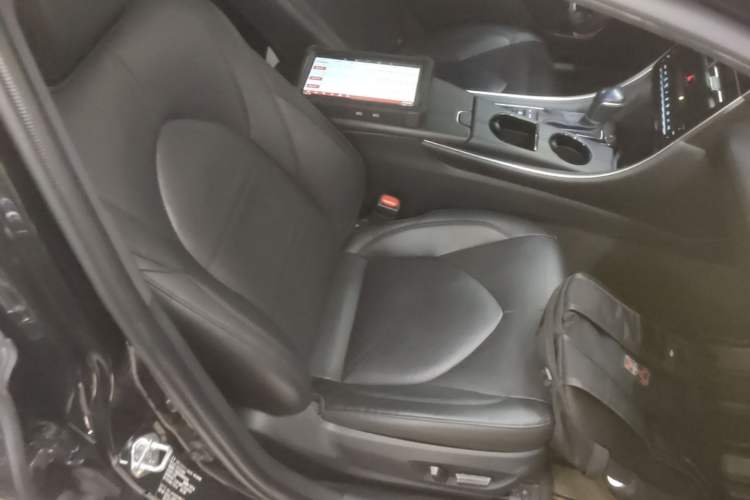 Used Toyota Avalon 2022 Dual-Engine 2.5L Luxury Edition Right Front Seat