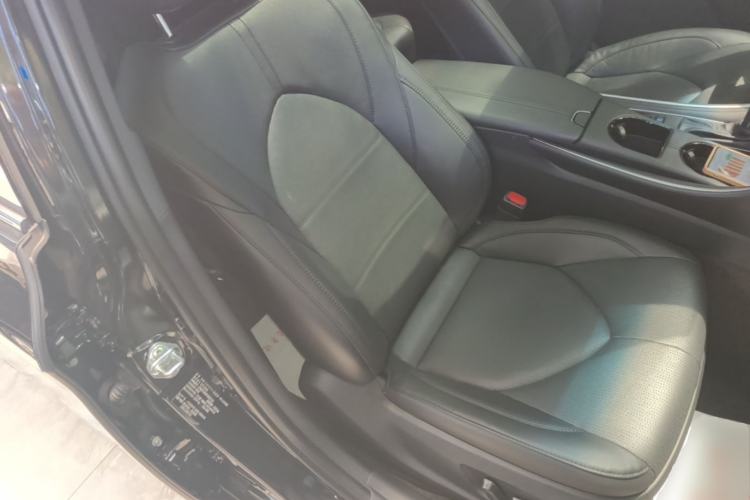 Used Toyota Avalon 2022 2.0L XLE Premium Edition Right Front Seat