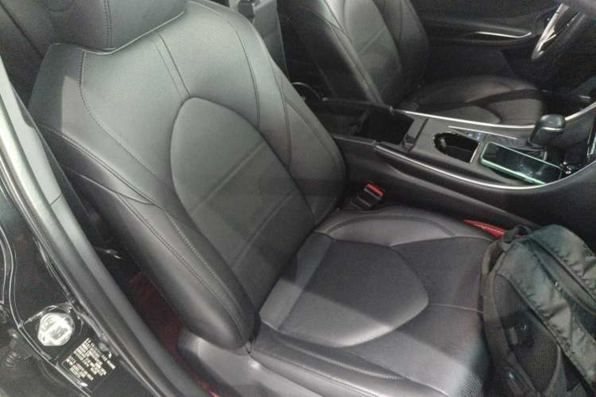 Used Toyota Avalon 2022 Dual-Engine 2.5L Luxury Edition Right Front Seat