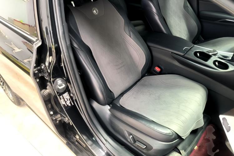 Used Toyota Avalon 2022 2.5L Luxury Edition Right Front Seat