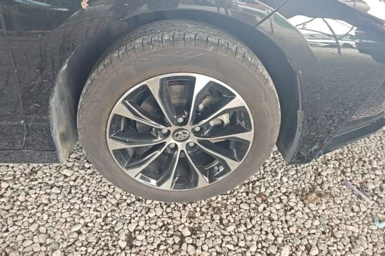 Used Toyota Avalon 2022 Dual-Engine 2.5L Luxury Edition Right Front Wheel Hub