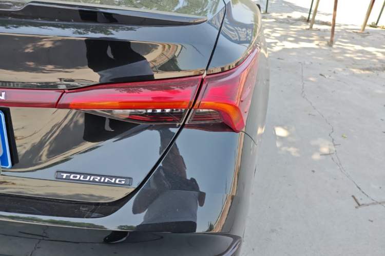 Used Toyota Avalon 2022 2.5L Touring Premium Edition Right Rear Taillight