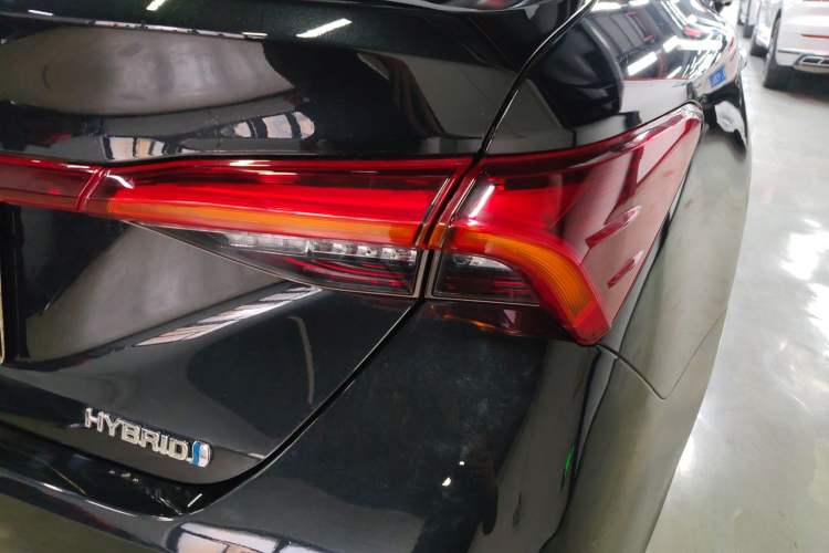 Used Toyota Avalon 2022 Dual-Engine 2.5L Luxury Edition Right Rear Taillight