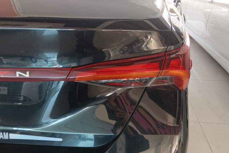 Used Toyota Avalon 2022 2.0L Luxury Edition Right Rear Taillight
