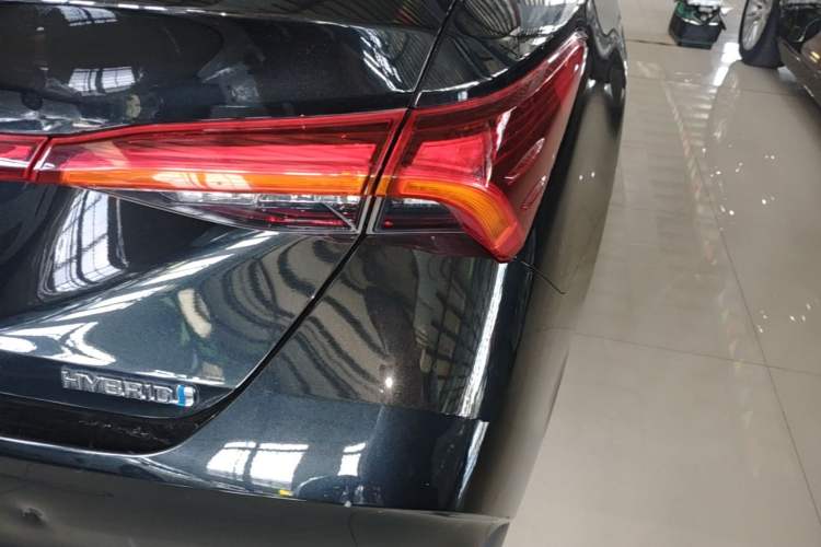 Used Toyota Avalon 2022 Dual-Engine 2.5L Luxury Edition Right Rear Taillight