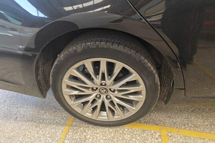 Used Toyota Avalon 2022 Dual-Engine 2.5L XLE Premium Edition Right Rear Wheel Hub