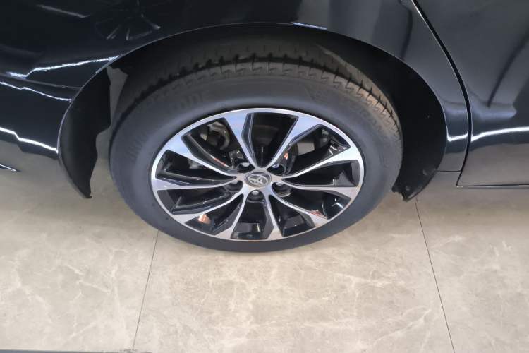 Used Toyota Avalon 2022 Dual-Engine 2.5L Luxury Edition Right Rear Wheel Hub