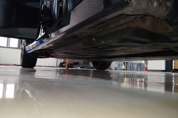 Used Toyota Avalon 2022 Dual-Engine 2.5L Luxury Edition Right Side Sill