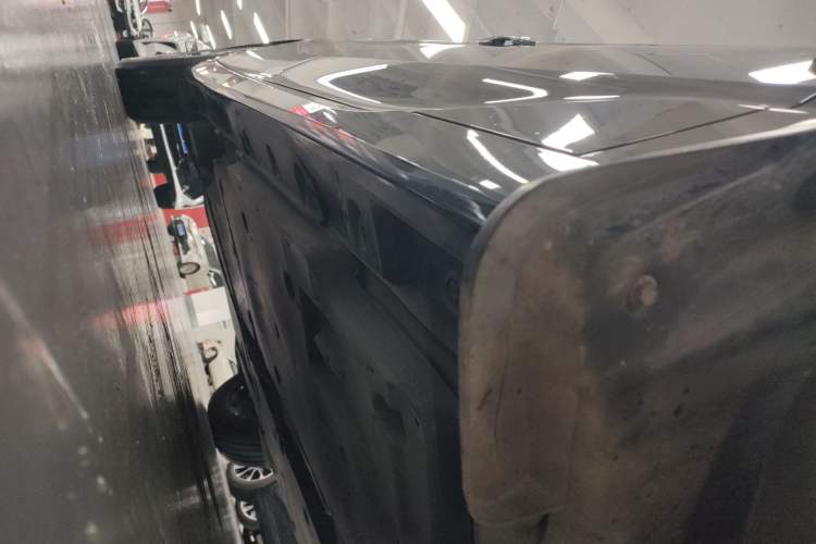 Used Toyota Avalon 2022 Dual-Engine 2.5L Luxury Edition Right Side Sill